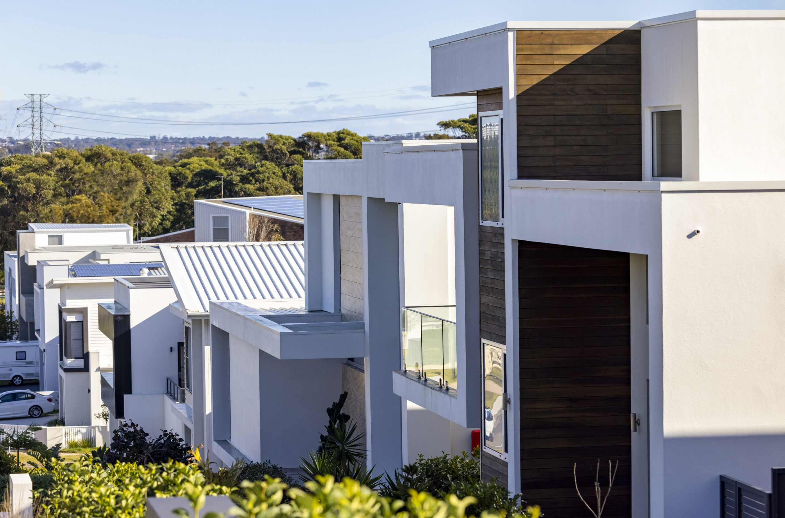 Cooling-off period NSW - street of modern homes in Sydney
